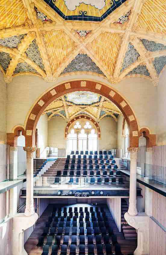Pau Gil Hall